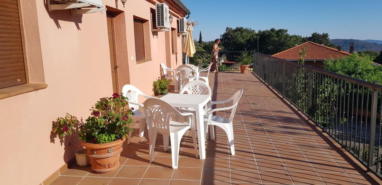 Apartamentossierradegata La Noguera Villamiel Kültér fotó